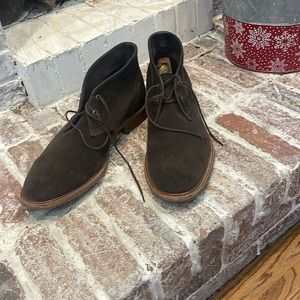 Men's Trask suede chukka boot in chocolate brown suede.